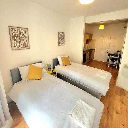 London En-Suite Double Rooms - Leytonstone E11 Екстер'єр фото