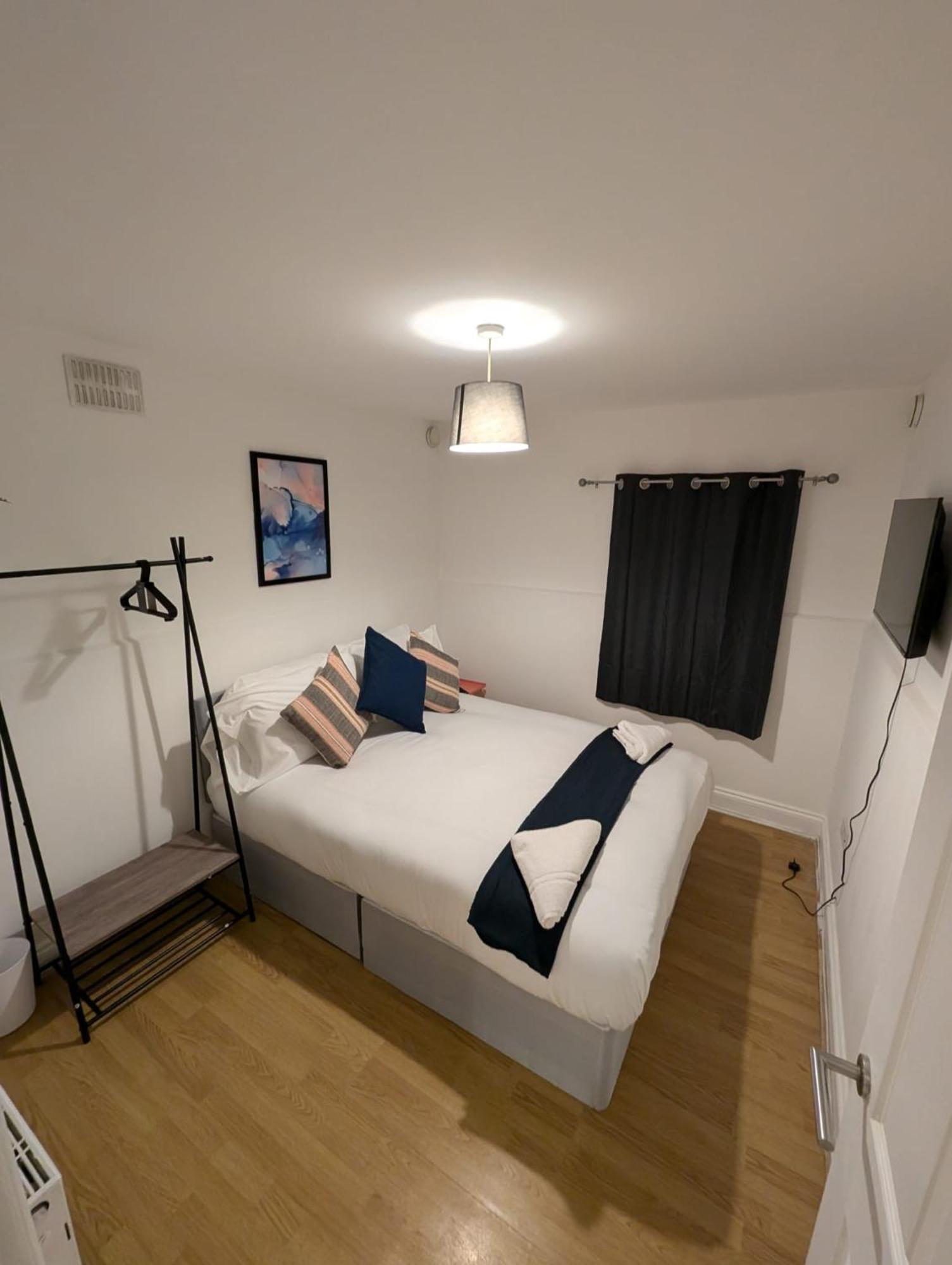 London En-Suite Double Rooms - Leytonstone E11 Екстер'єр фото