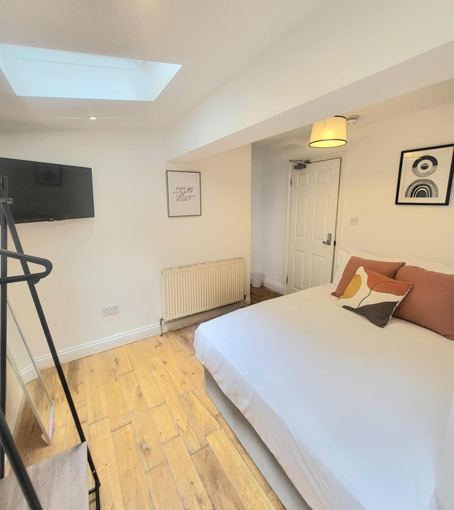London En-Suite Double Rooms - Leytonstone E11 Екстер'єр фото