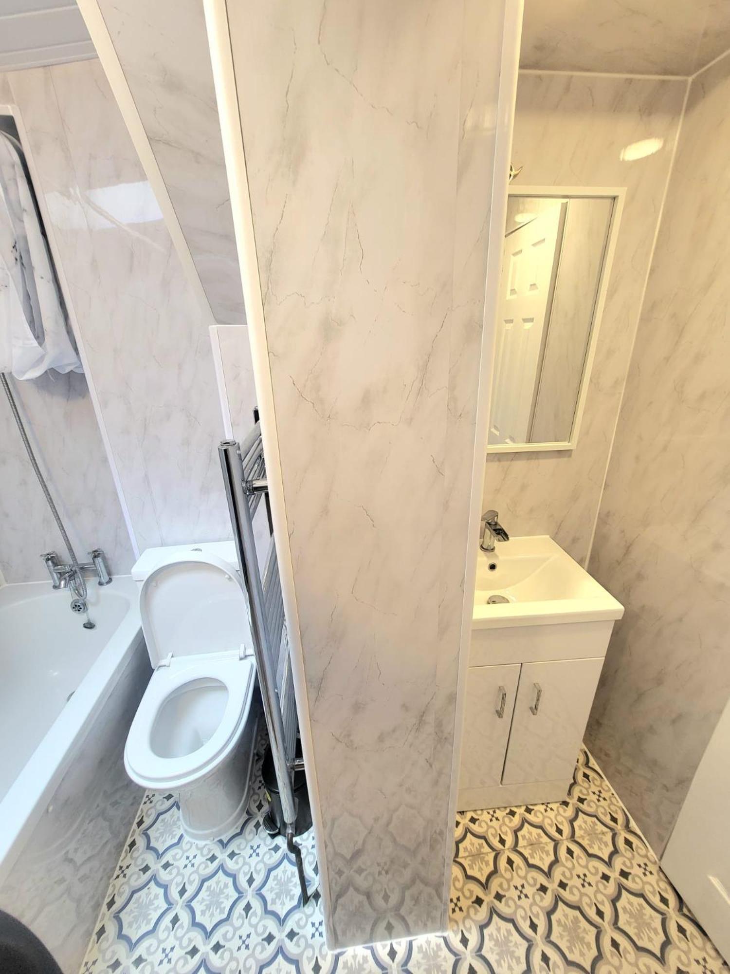 London En-Suite Double Rooms - Leytonstone E11 Екстер'єр фото