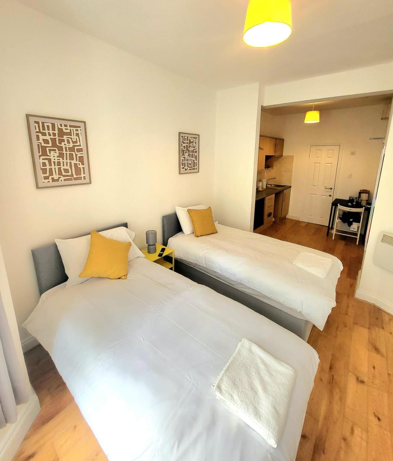London En-Suite Double Rooms - Leytonstone E11 Екстер'єр фото